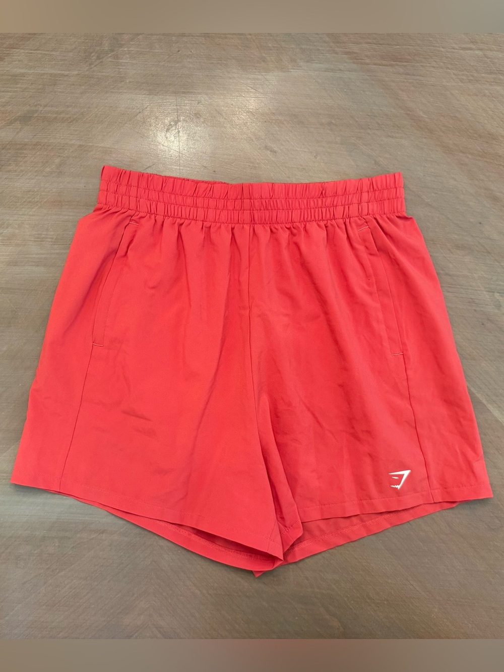 Gymshark Arrival 5” Shorts Pow Red